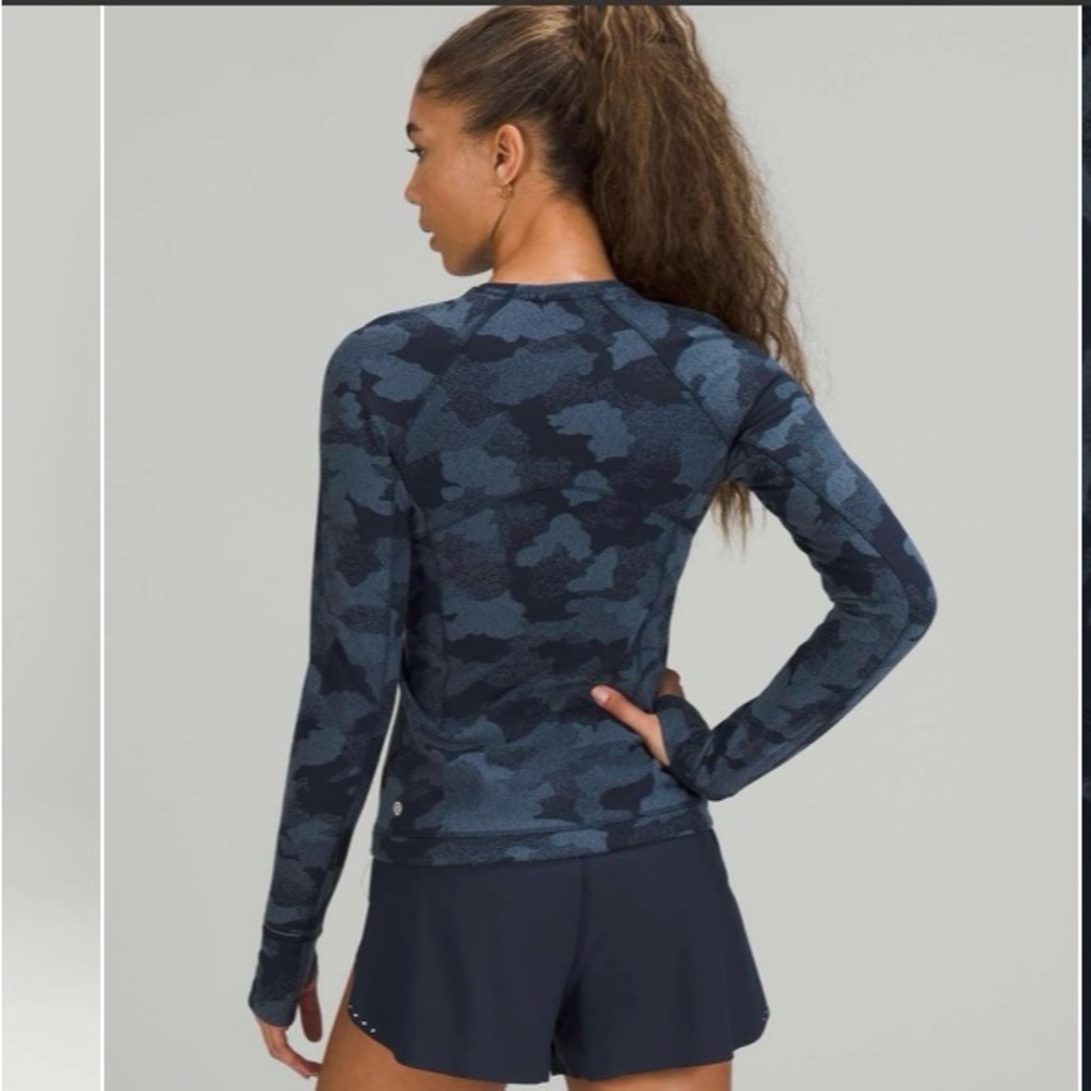 LULULEMON Blue Camo It's Rulu Run Fleece Long Sleeve Shirt Women's Size 4 - Picture 3 of 13